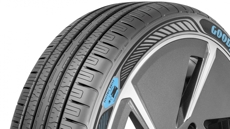 Шины Goodyear Goodyear Efficientgrip Performance SEAL TECHNOLOGY DEMO 30KM 2020 Made in Germany (215/45R20) 95T